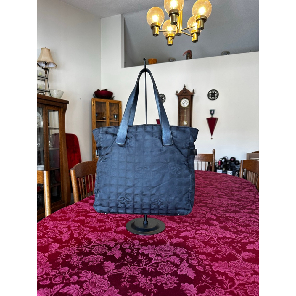 Chanel Black Nylon Travel Ligne Zip Tote Bag - Picture 4 of 15